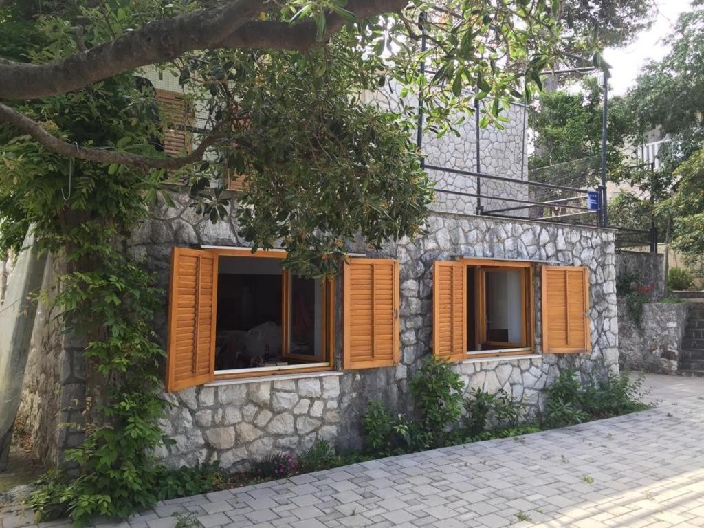 Cozy Place On The Beach Apartment Trogir Exterior photo