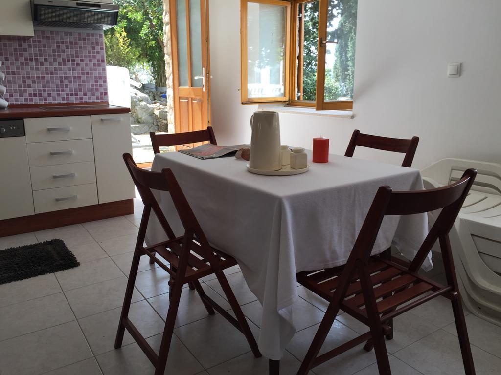 Cozy Place On The Beach Apartment Trogir Exterior photo
