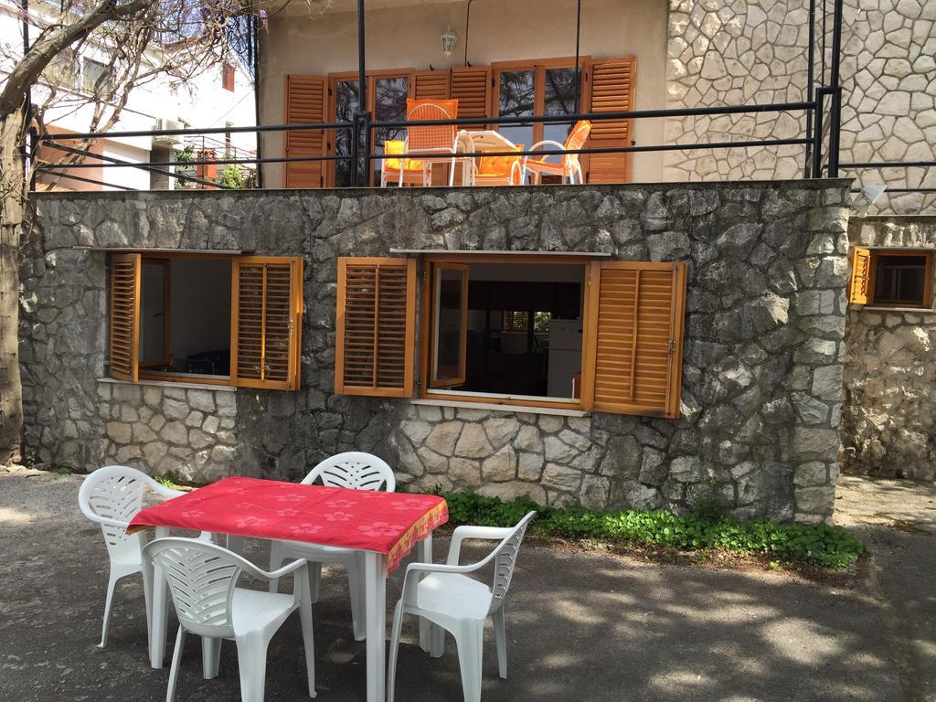 Cozy Place On The Beach Apartment Trogir Exterior photo